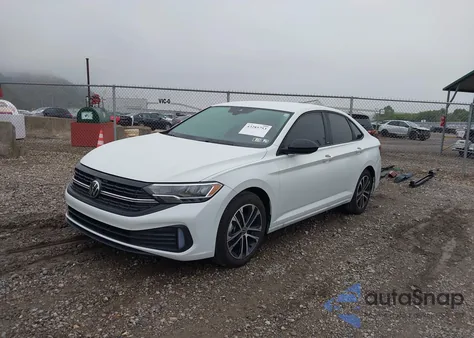 2024 Volkswagen Jetta 1.5T Sport z USA, uszkodzony, nr VIN 3VWBM7BU6RM085150